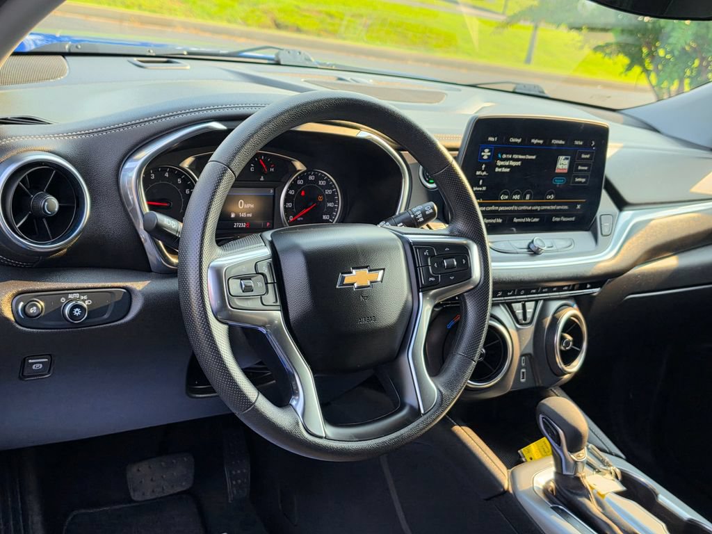 Used 2024 Chevrolet Blazer LT w/ Driver Confidence Package FWD image 11