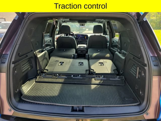 Used 2024 Chevrolet Traverse RS AWD/4WD image 29