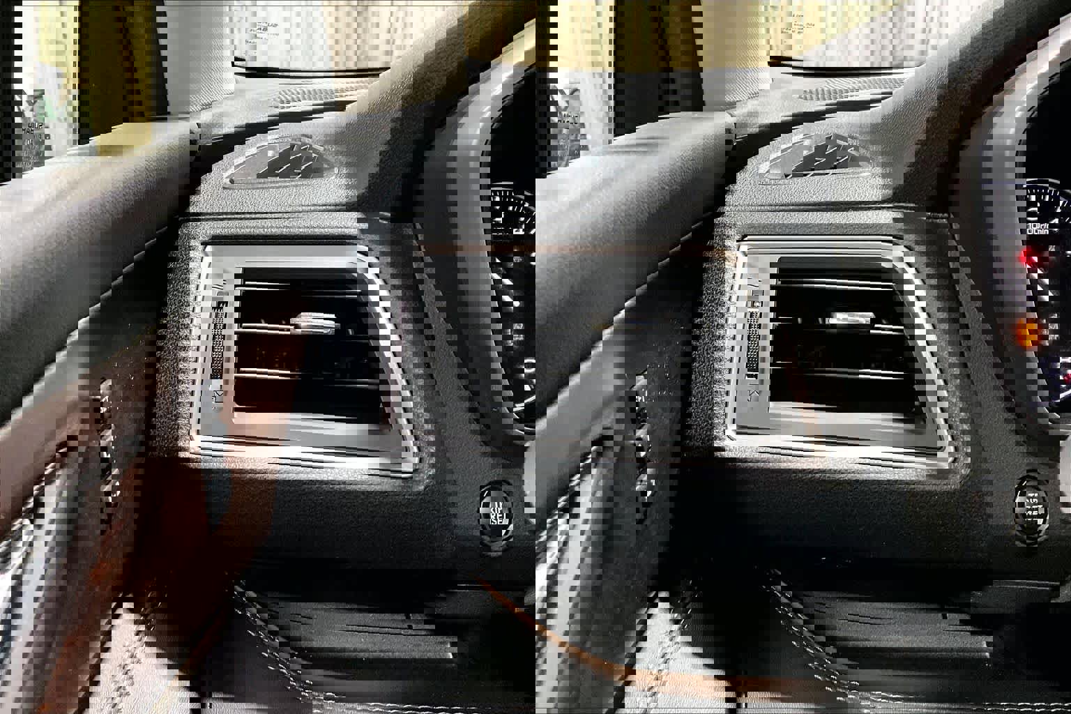 Used 2024 Subaru Ascent Touring image 33