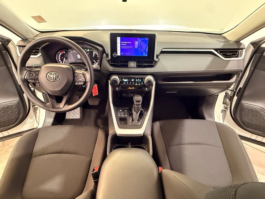 Used 2025 Toyota RAV4 LE AWD/4WD image 19