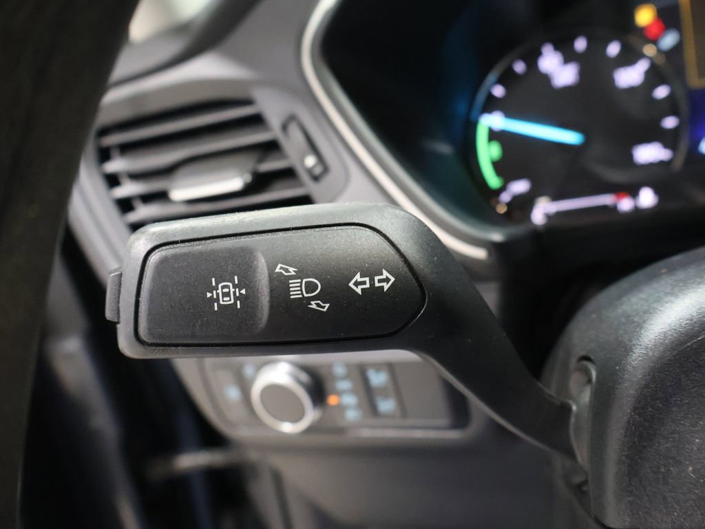 Used 2021 Ford Escape SE image 34