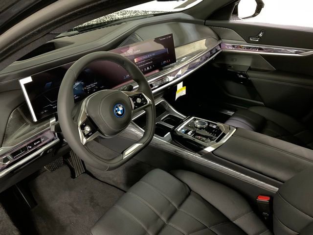 Used 2024 BMW i7 eDrive50 image 23