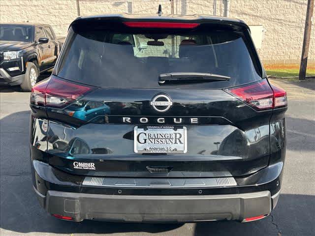 Used 2026 Nissan Rogue SV FWD image 4