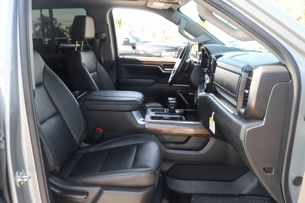 Used 2024 Chevrolet Silverado 1500 LT Trail Boss w/ LT Trail Boss Premium Package AWD/4WD image 42