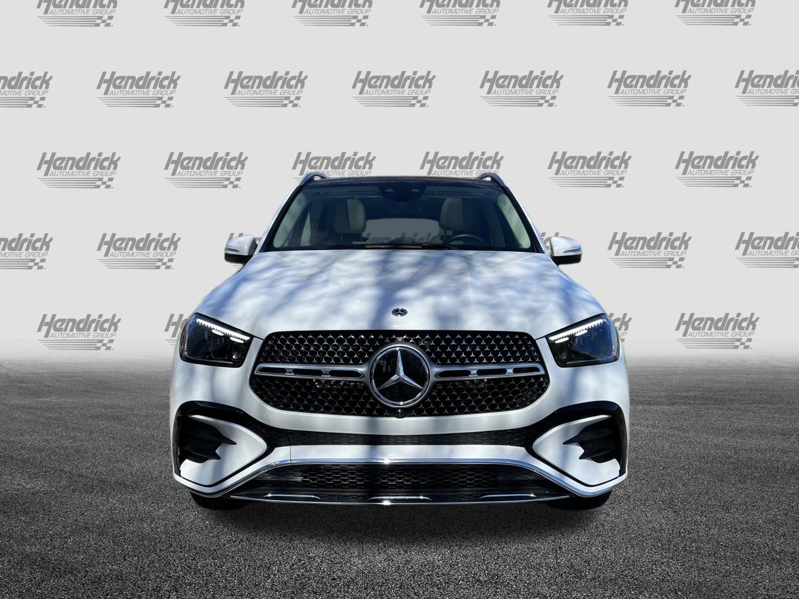 Used 2025 Mercedes-Benz GLE 350 4MATIC image 3