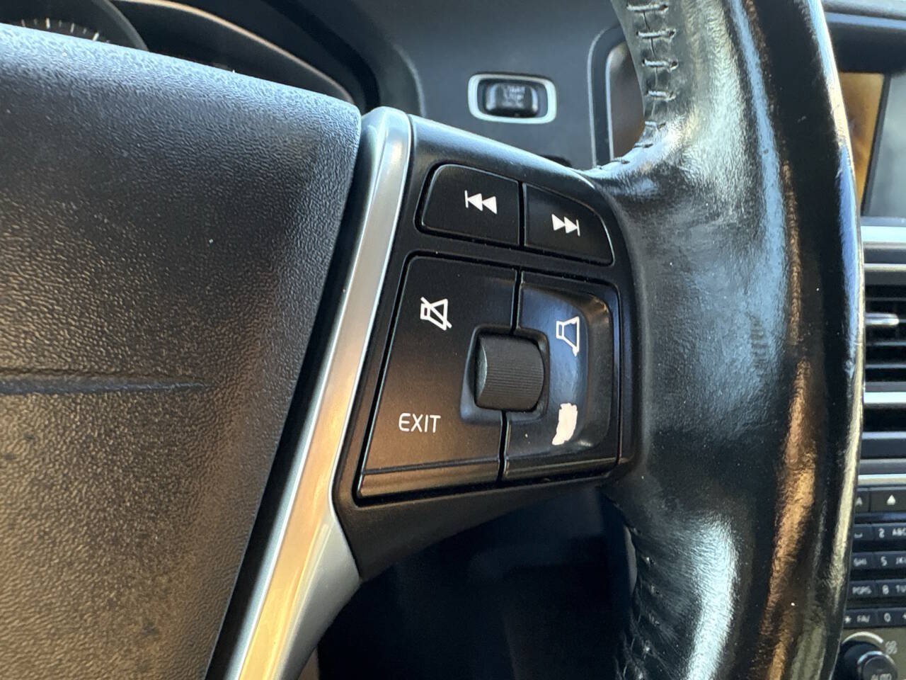 Used 2014 Volvo S60 T5 FWD image 34