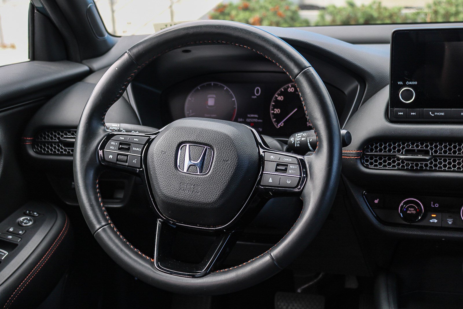 Certified 2025 Honda HR-V Sport image 17