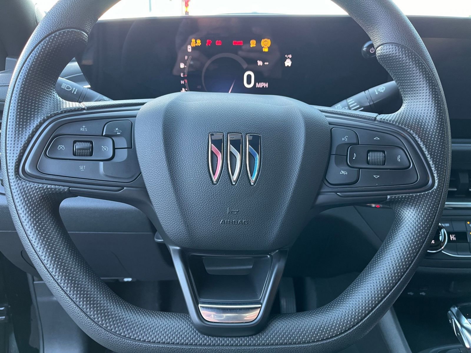 Used 2025 Buick Envista Preferred image 28