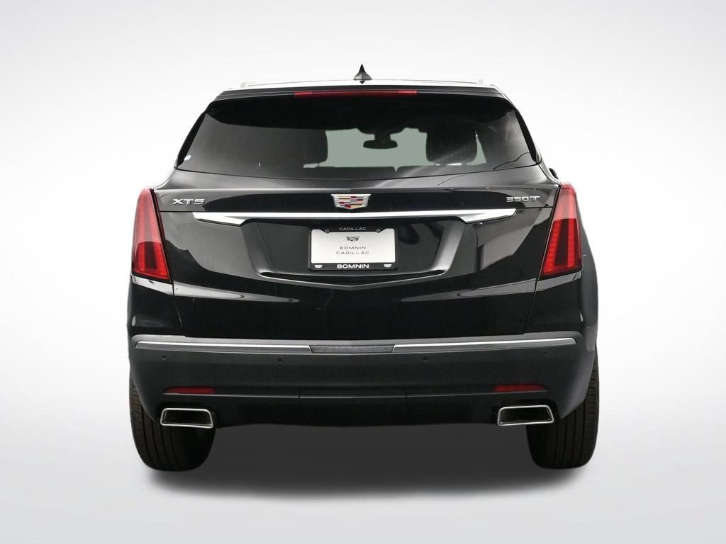 Used 2025 Cadillac XT5 Luxury FWD image 4