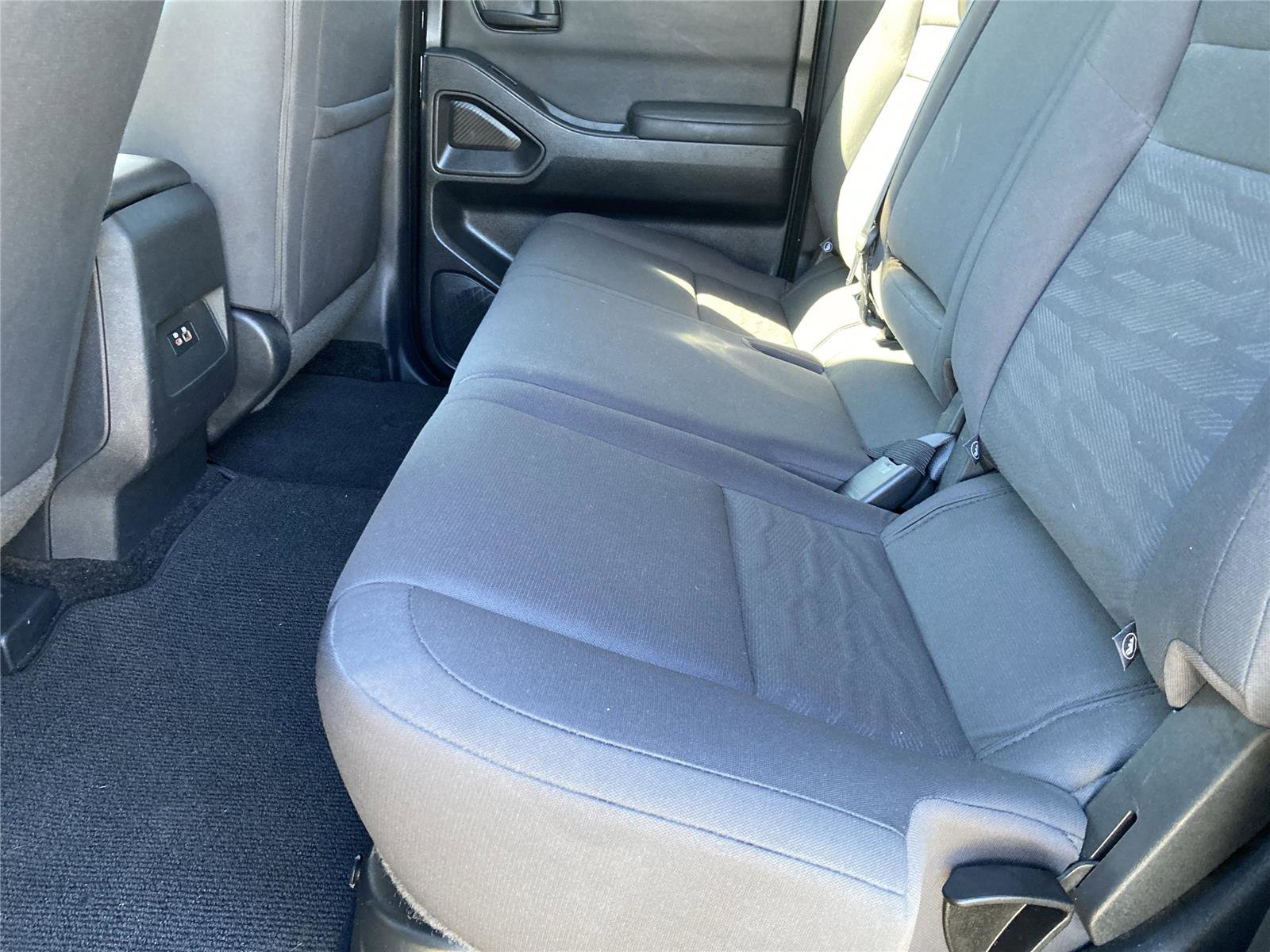 Used 2022 Nissan Frontier S w/ Technology Package image 28