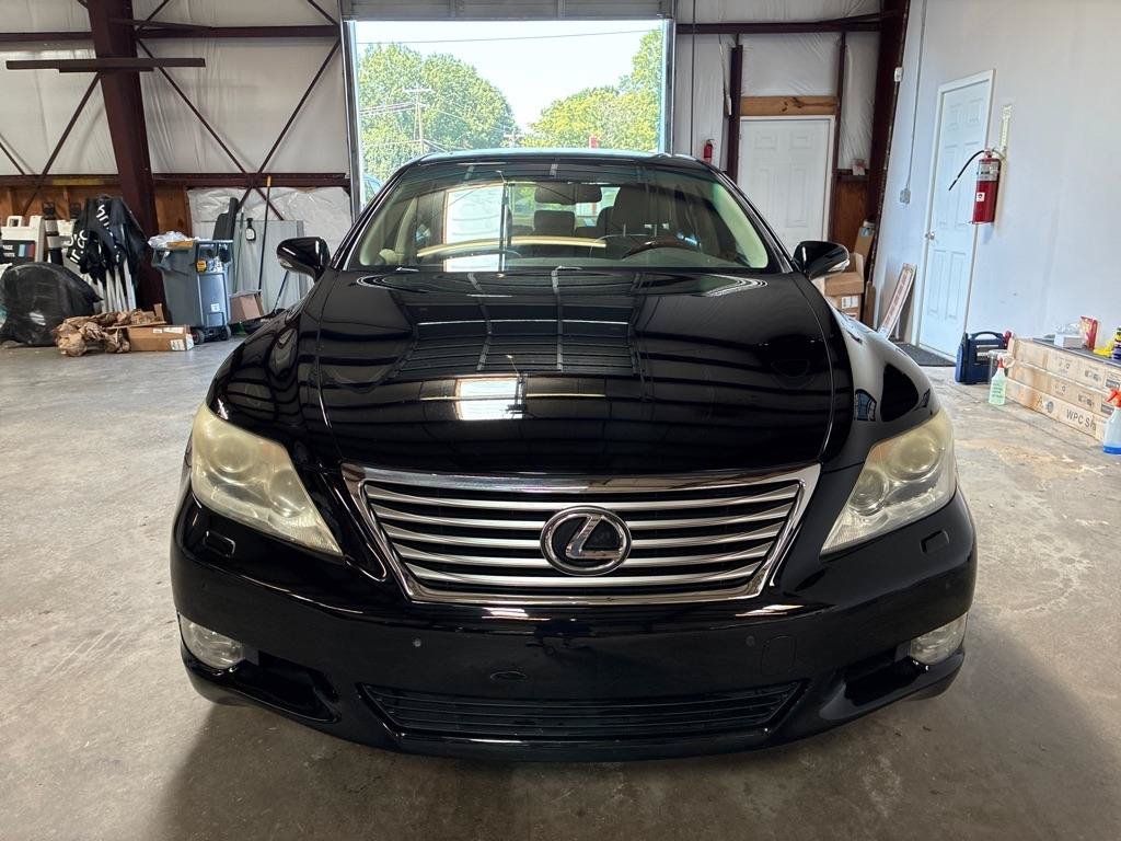 Used 2012 Lexus LS 460 w/ Comfort Pkg RWD image 9