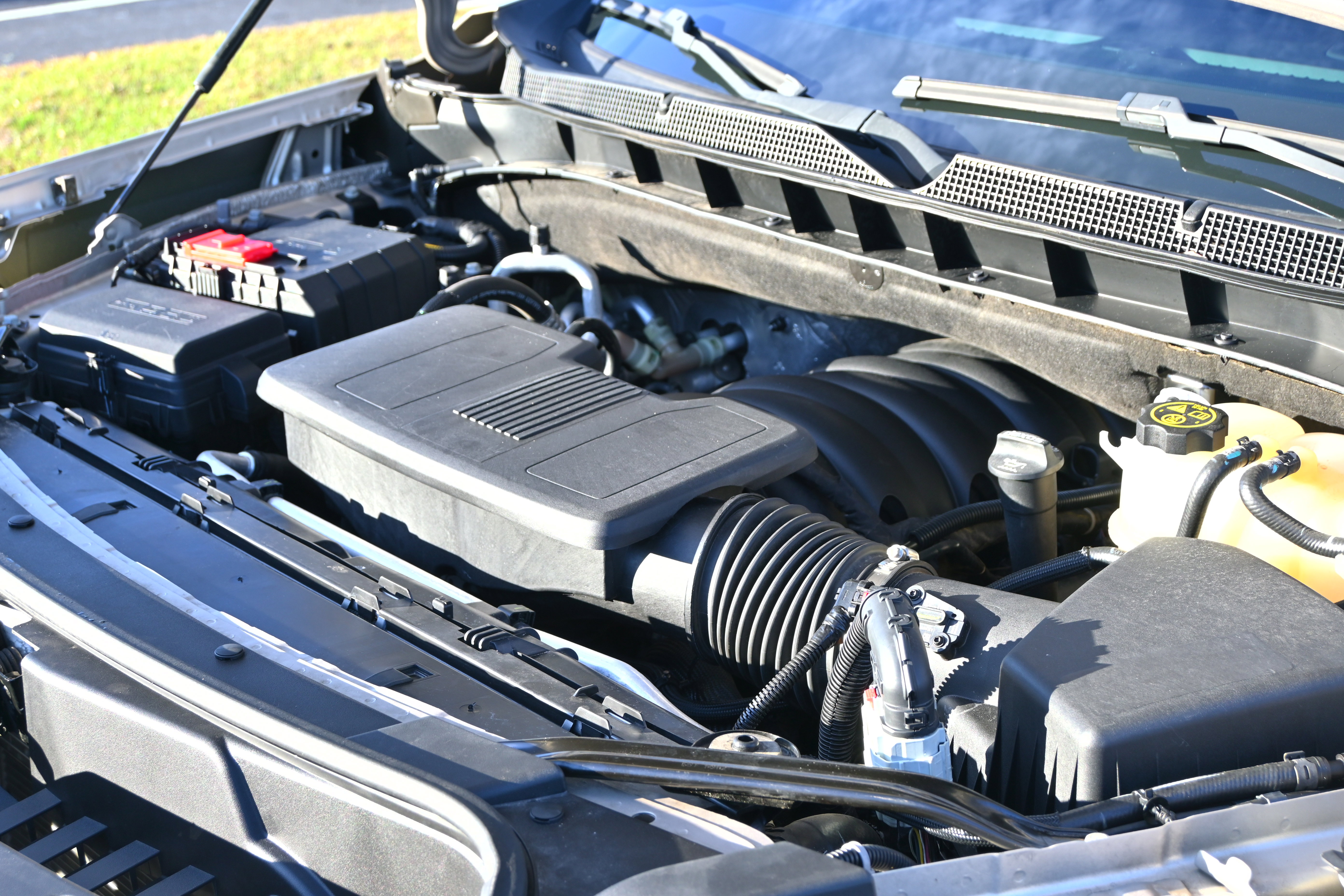 Used 2022 Chevrolet Suburban Z71 image 38