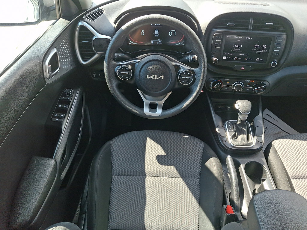 Used 2024 Kia Soul LX w/ Option Group 015 FWD image 27