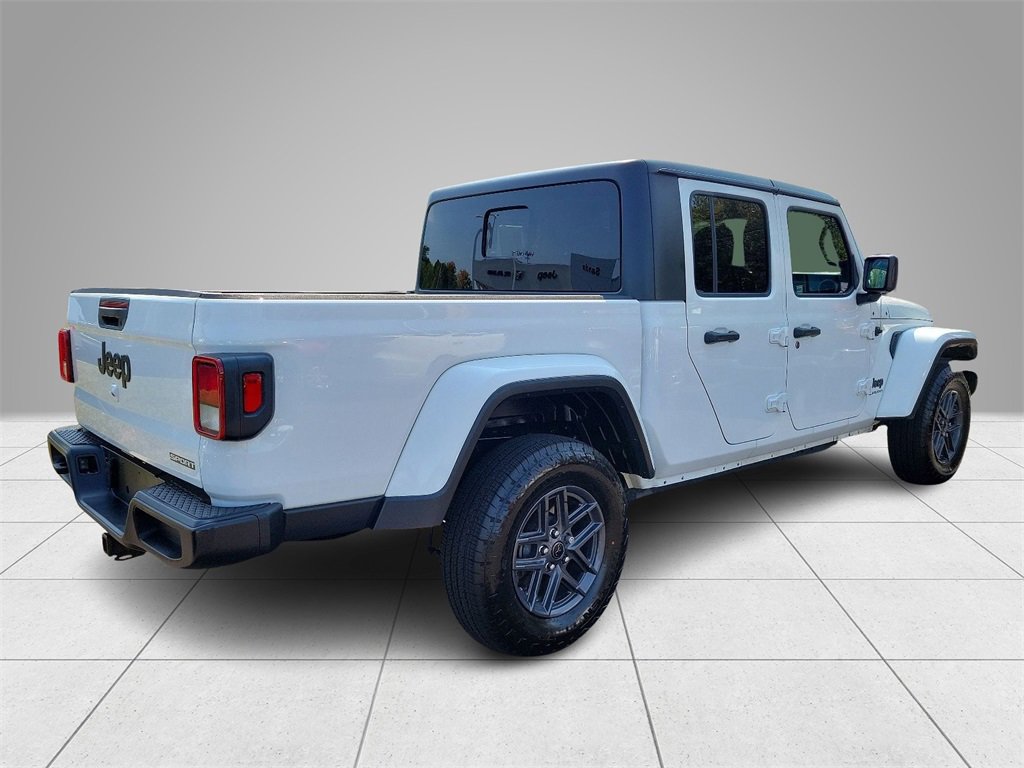 Certified 2021 Jeep Gladiator Sport image 4