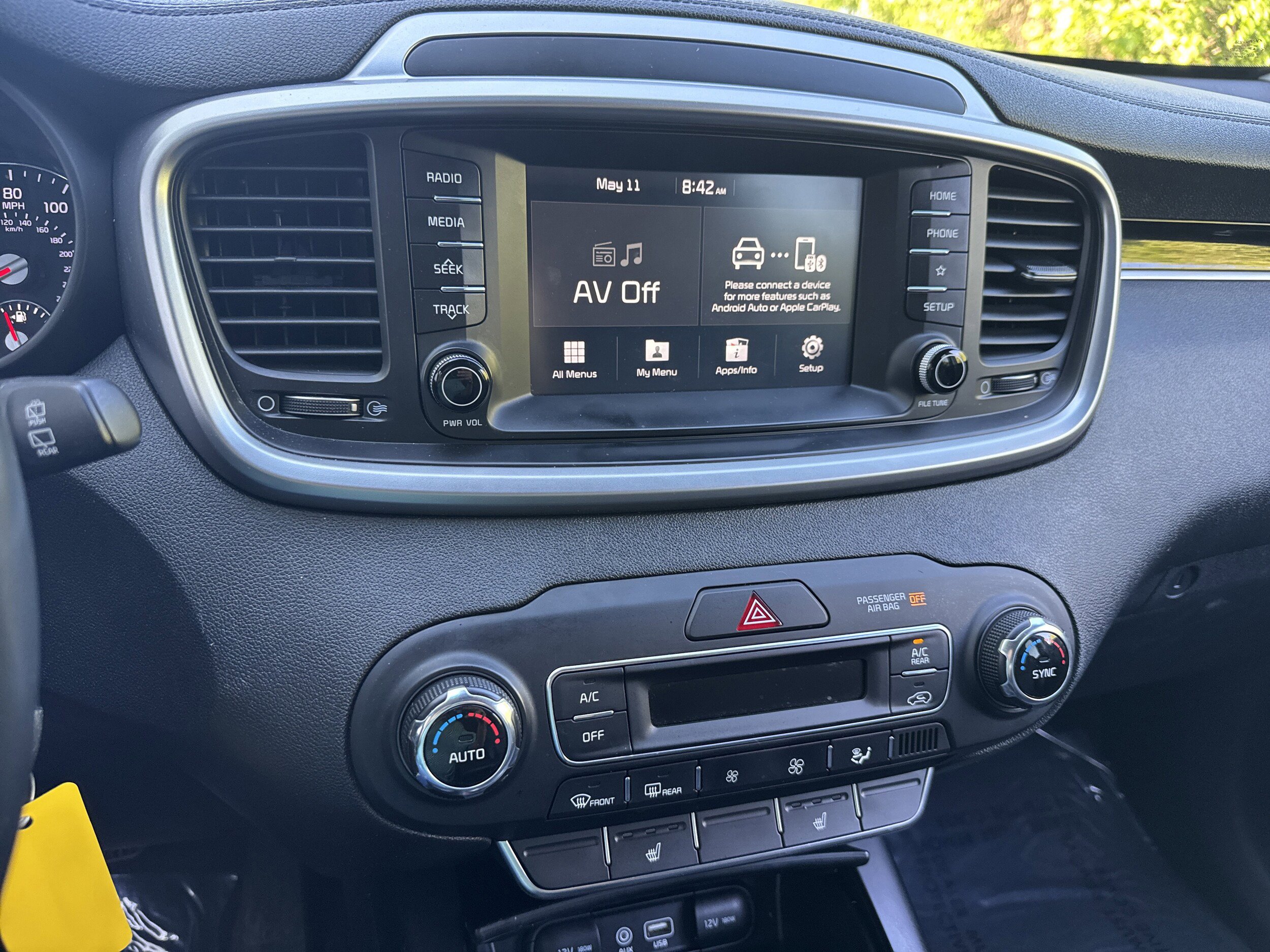 Used 2019 Kia Sorento S FWD image 17