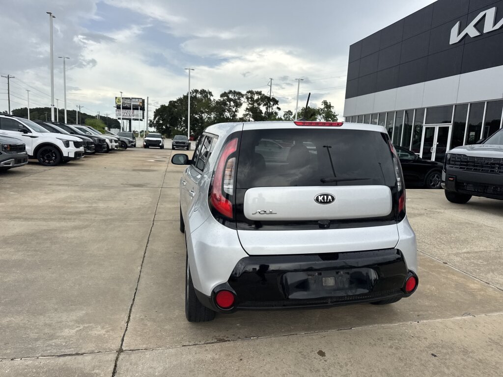 Used 2016 Kia Soul + w/ Primo Package FWD image 22