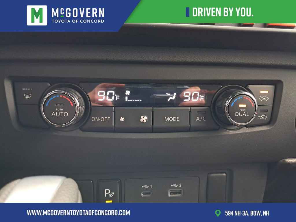 Used 2025 Nissan Frontier PRO-4X w/ Interior Protection Package image 36