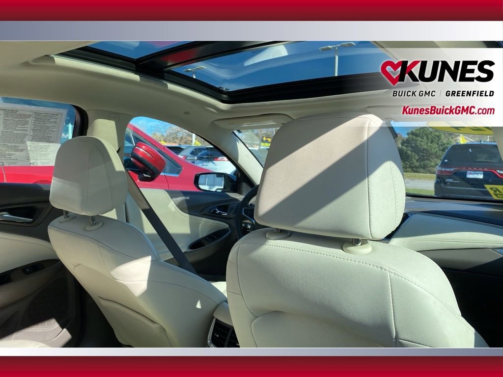 Used 2024 Chevrolet Malibu LT image 36