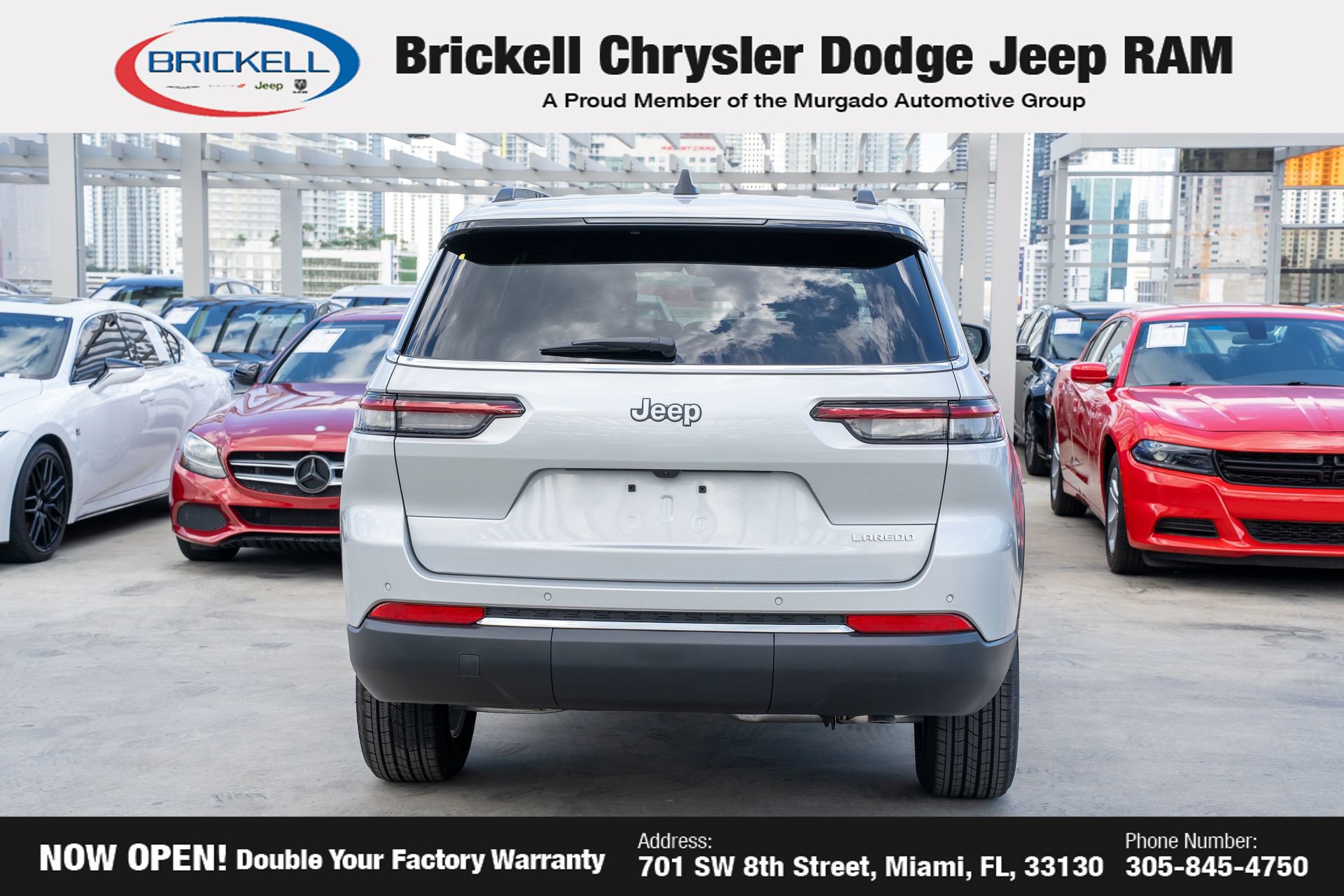 New 2025 Jeep Grand Cherokee L Laredo image 6