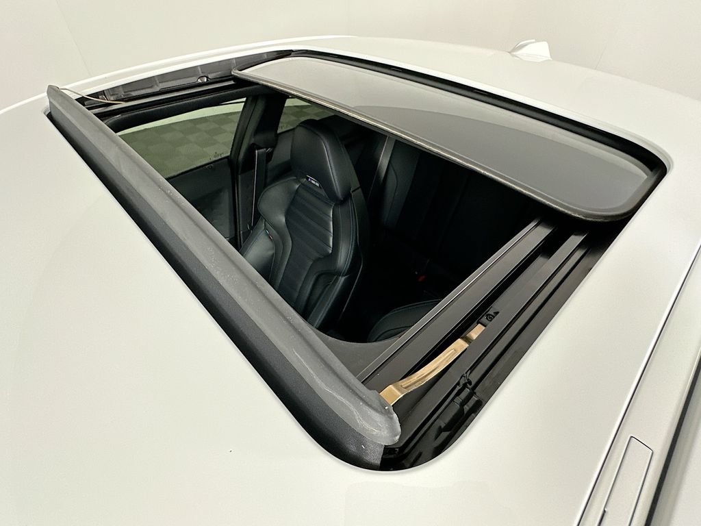 Used 2025 BMW M2 w/ Lighting Package RWD image 22