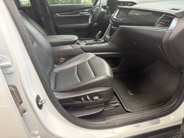 Used 2020 Cadillac XT6 Premium Luxury FWD image 13