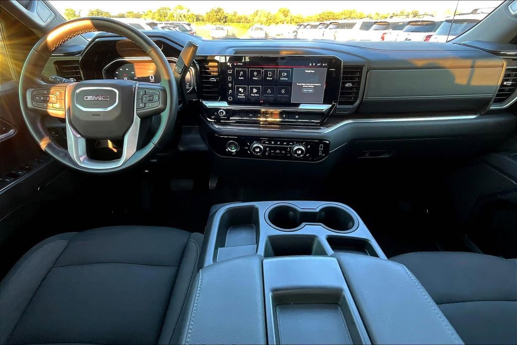 Used 2024 GMC Sierra 1500 Elevation image 18