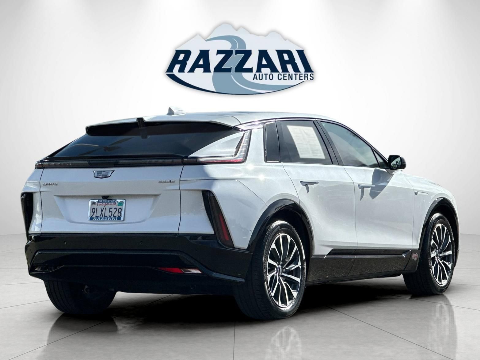 Used 2024 Cadillac Lyriq Sport RWD image 3