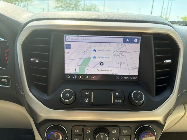 Used 2020 GMC Acadia Denali w/ Technology Package FWD image 34