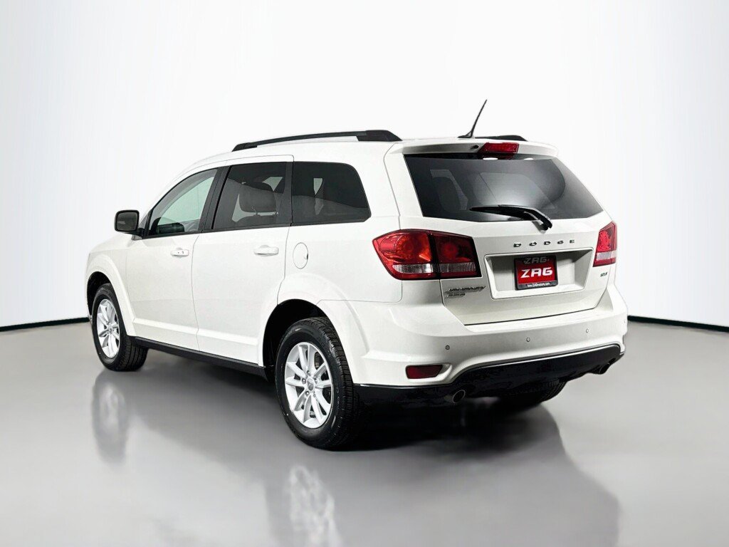 Used 2014 Dodge Journey SXT AWD/4WD image 3
