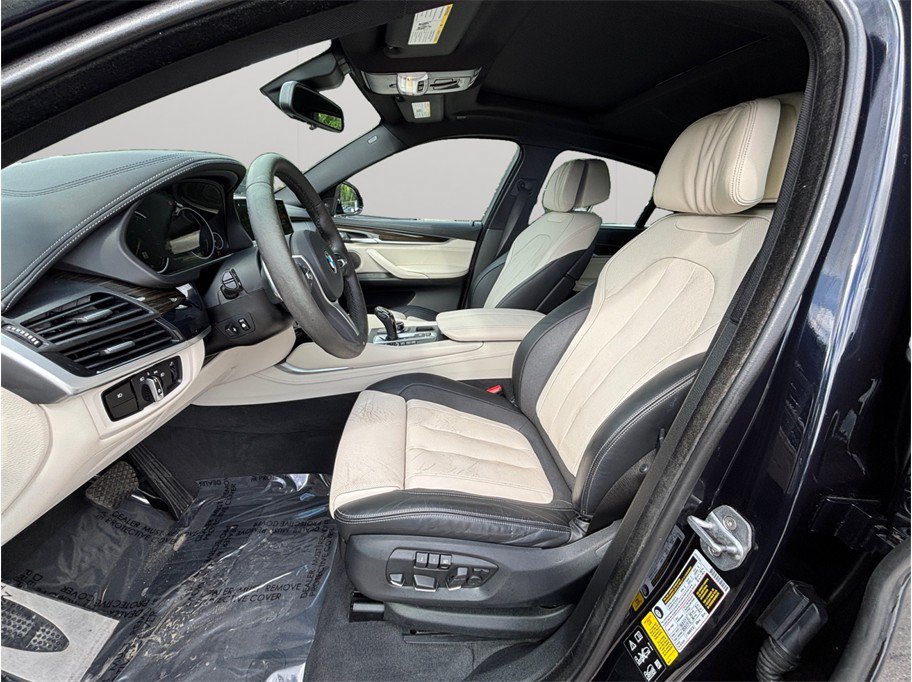 Used 2019 BMW X6 xDrive35i w/ M Sport Package AWD/4WD image 2