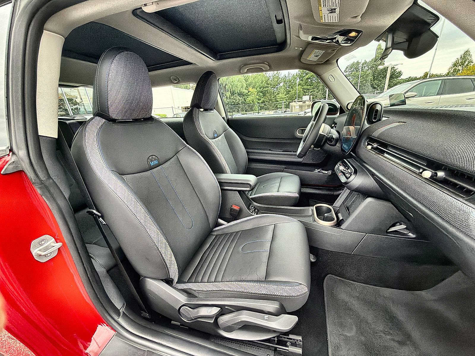 Used 2025 MINI Cooper S FWD image 22