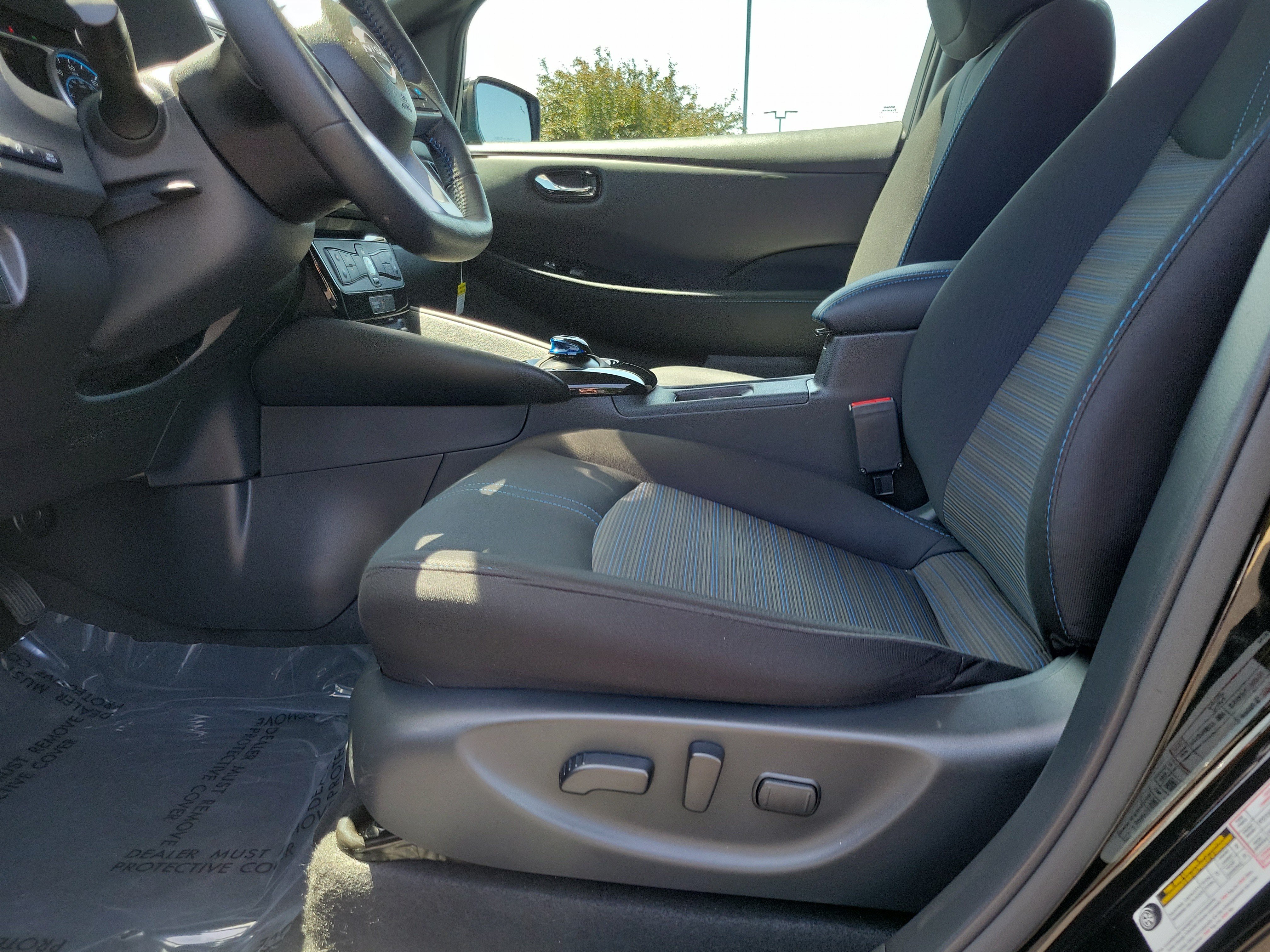 Certified 2024 Nissan Leaf SV Plus FWD image 16