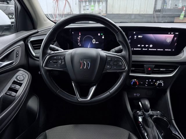 Used 2024 Buick Encore GX Preferred FWD image 25