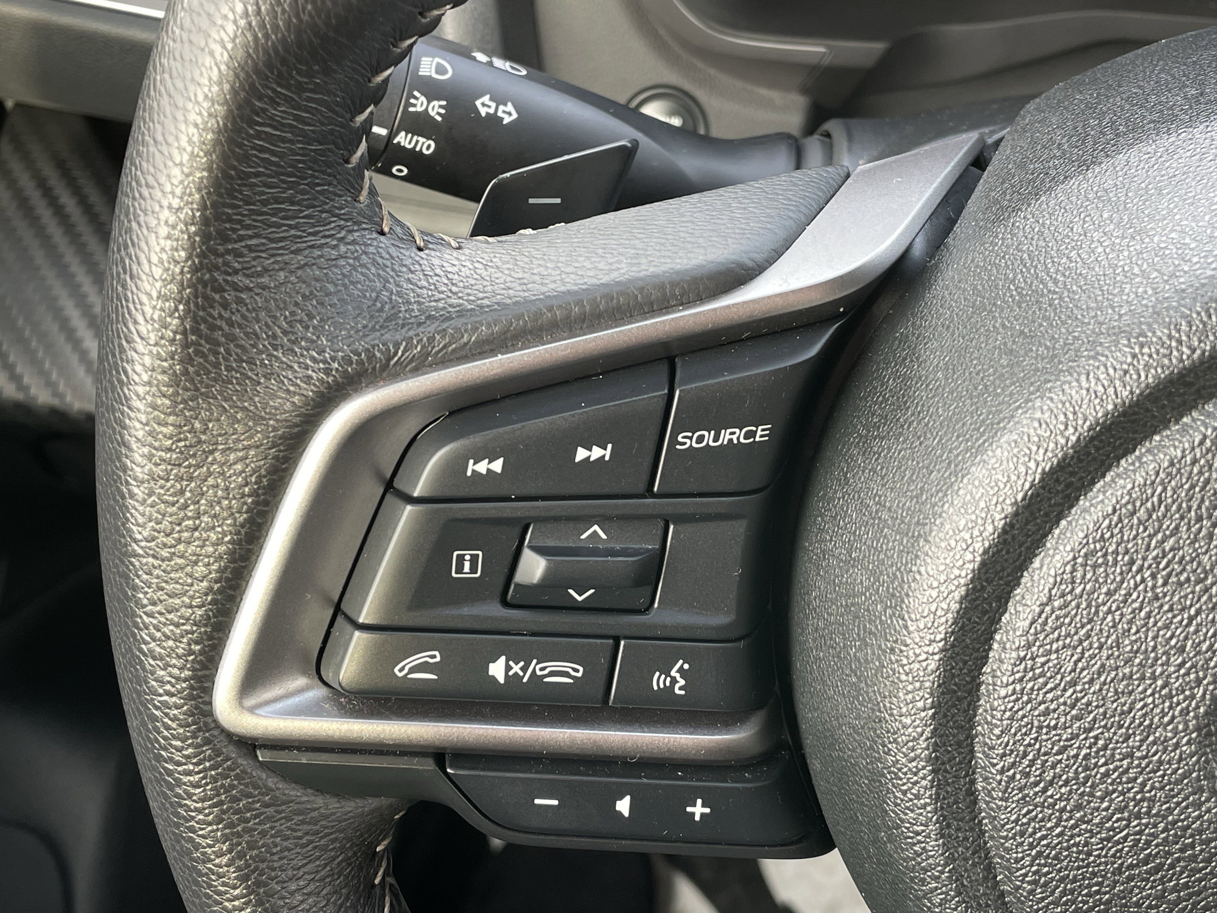 Used 2024 Subaru Ascent Premium w/ Convenience Package image 20