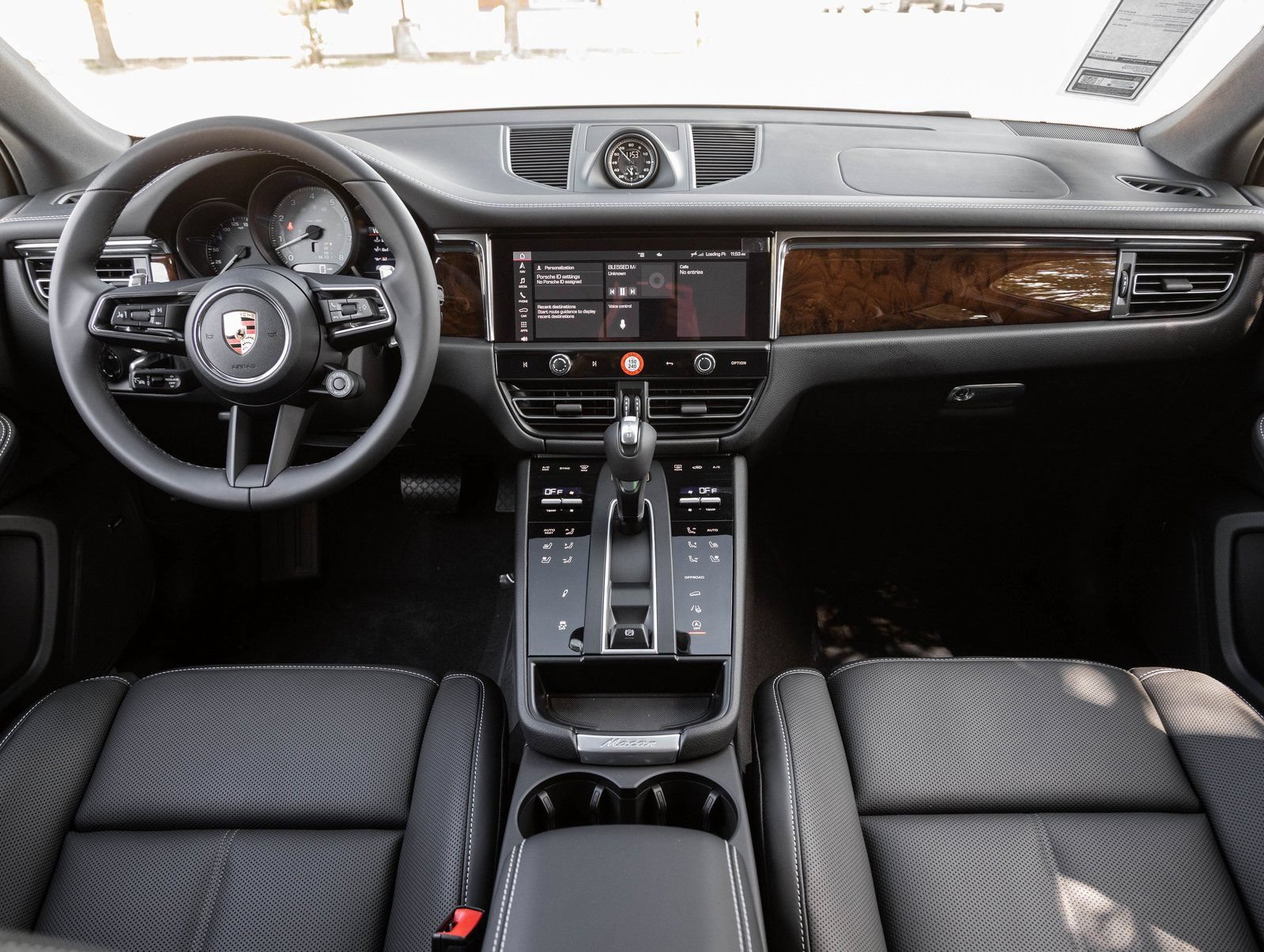 Certified 2026 Porsche Macan S AWD/4WD image 12