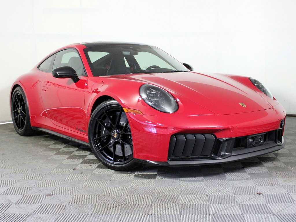 Used 2025 Porsche 911 Carrera 4 GTS image 9