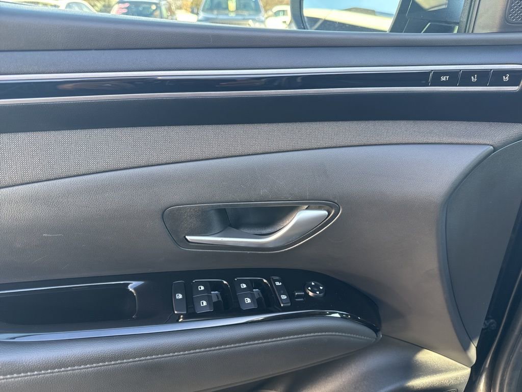 Used 2023 Hyundai Tucson Limited image 22