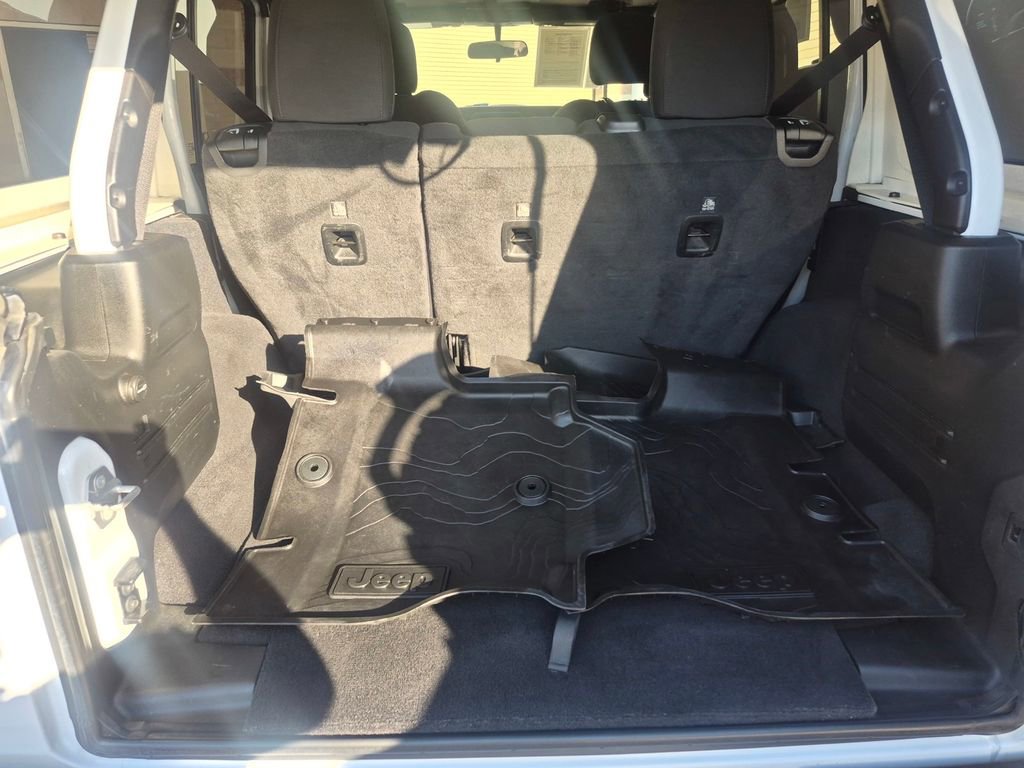 Used 2020 Jeep Wrangler Unlimited Sport AWD/4WD image 10