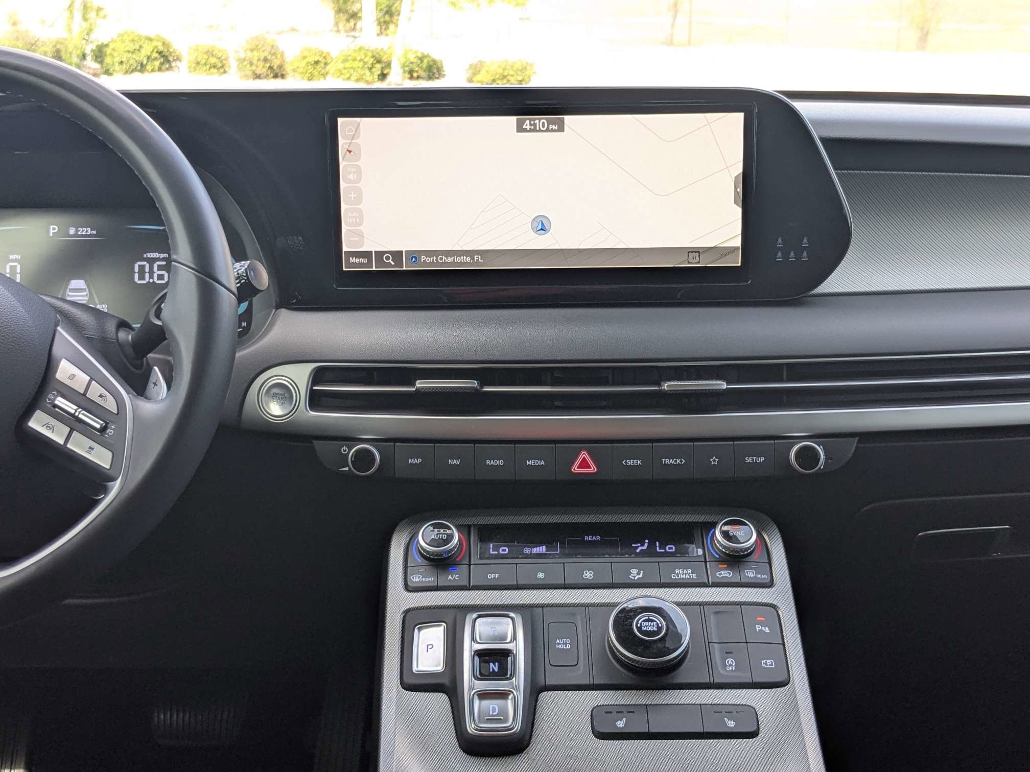 Used 2024 Hyundai Palisade SEL FWD image 23
