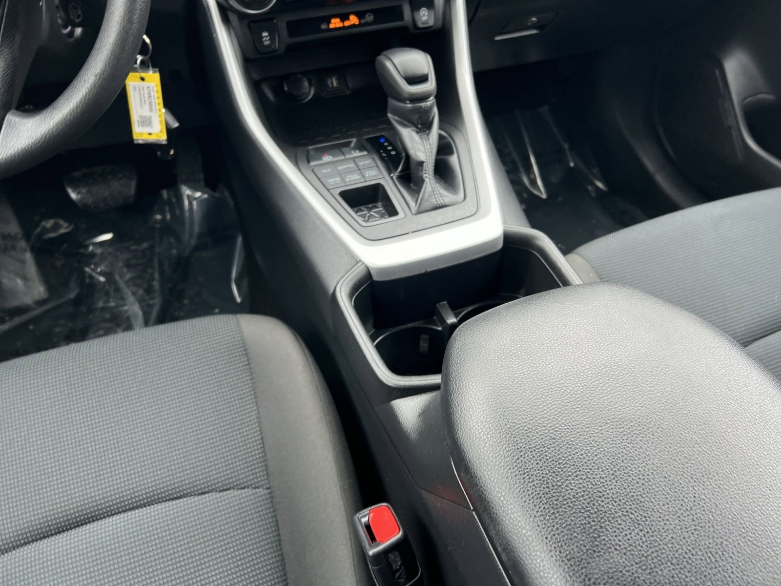 Used 2023 Toyota RAV4 LE image 21