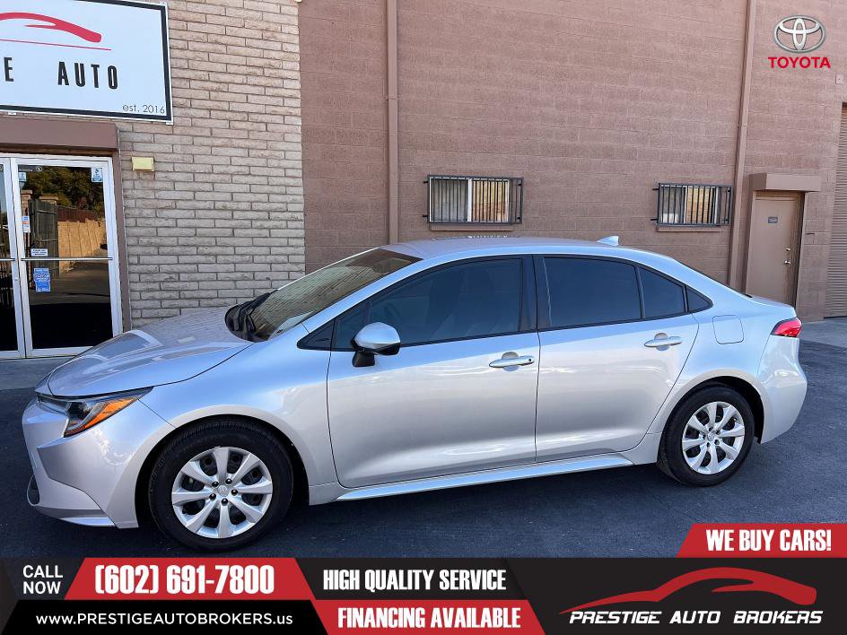 Used 2021 Toyota Corolla LE image 2