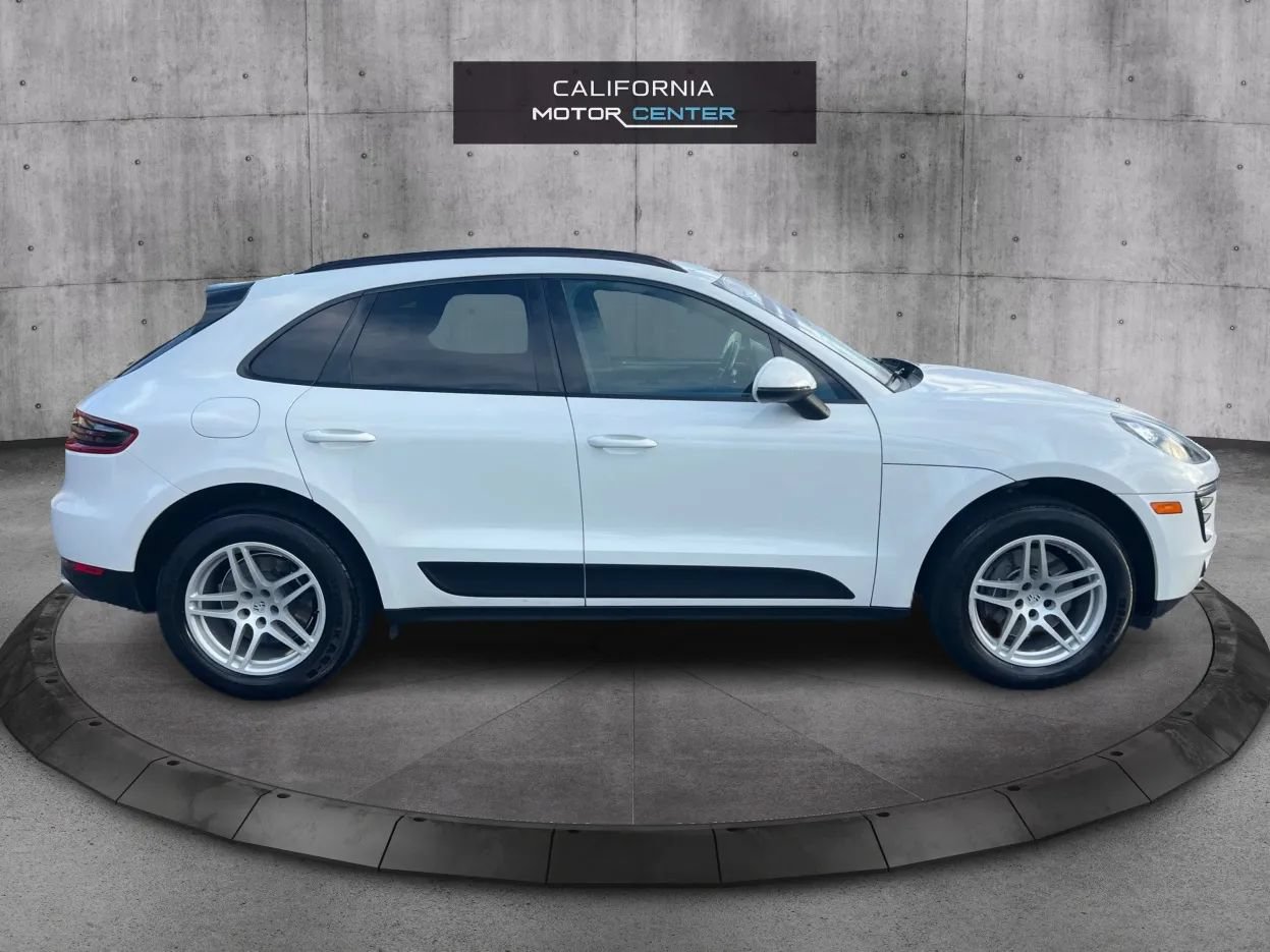 Used 2018 Porsche Macan Sport Edition AWD/4WD image 4