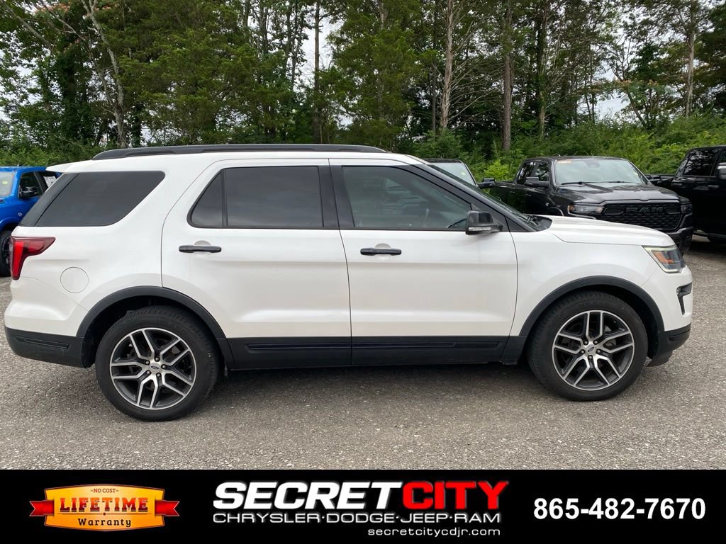 Used 2019 Ford Explorer Sport w/ Equipment Group 401A AWD/4WD image 4