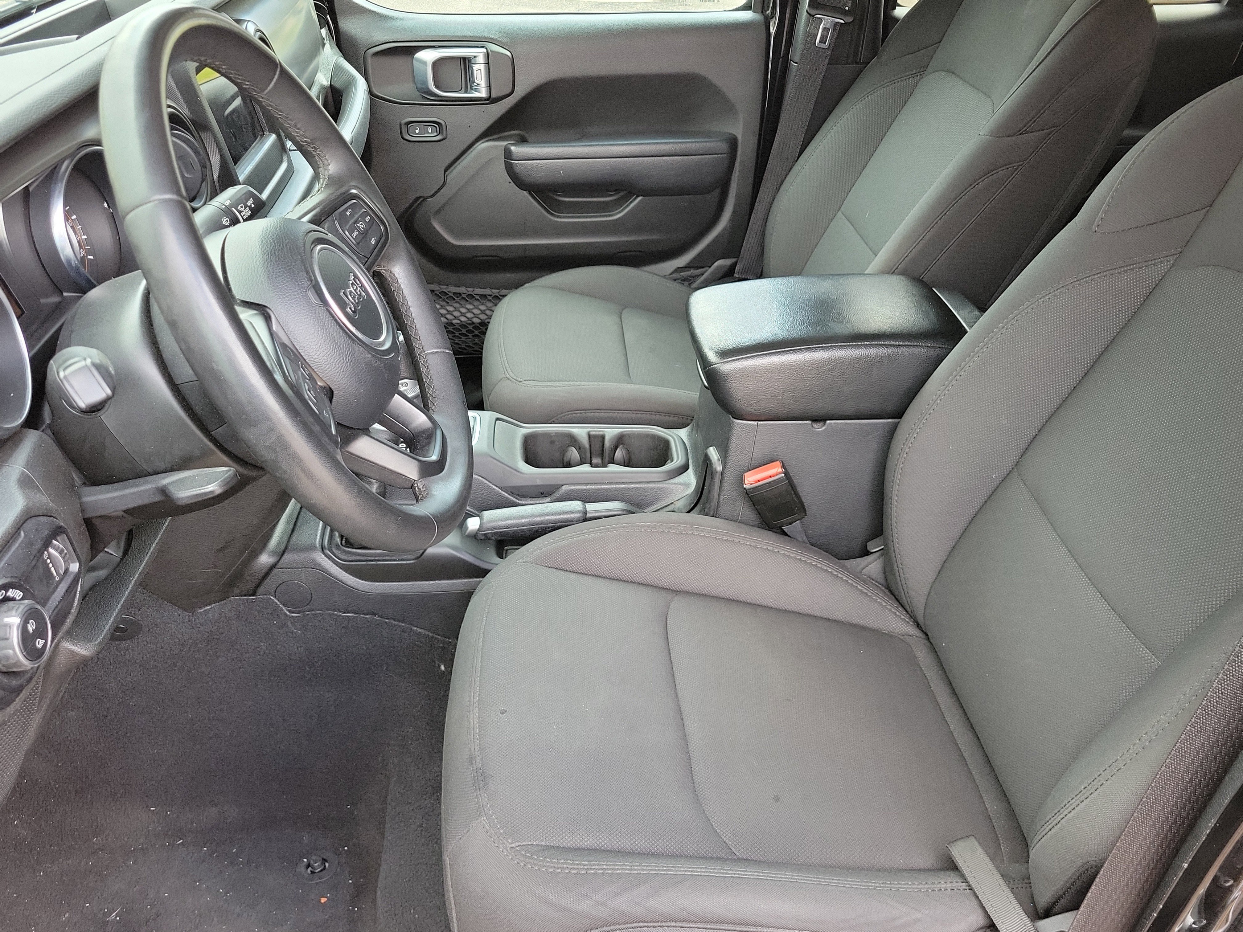 Used 2023 Jeep Gladiator Sport image 9