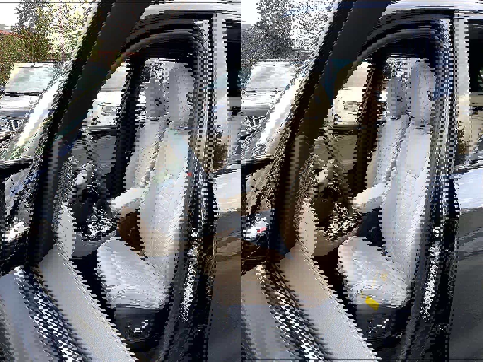 Used 2020 BMW X3 M w/ Executive Package image 26