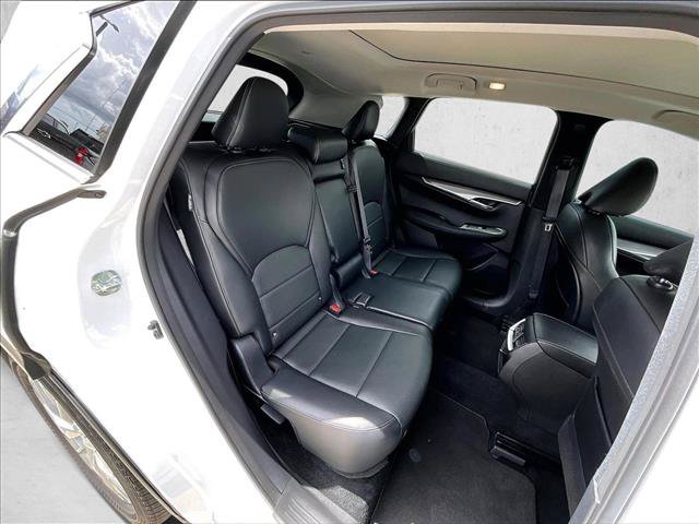 Used 2023 INFINITI QX50 Luxe FWD image 29