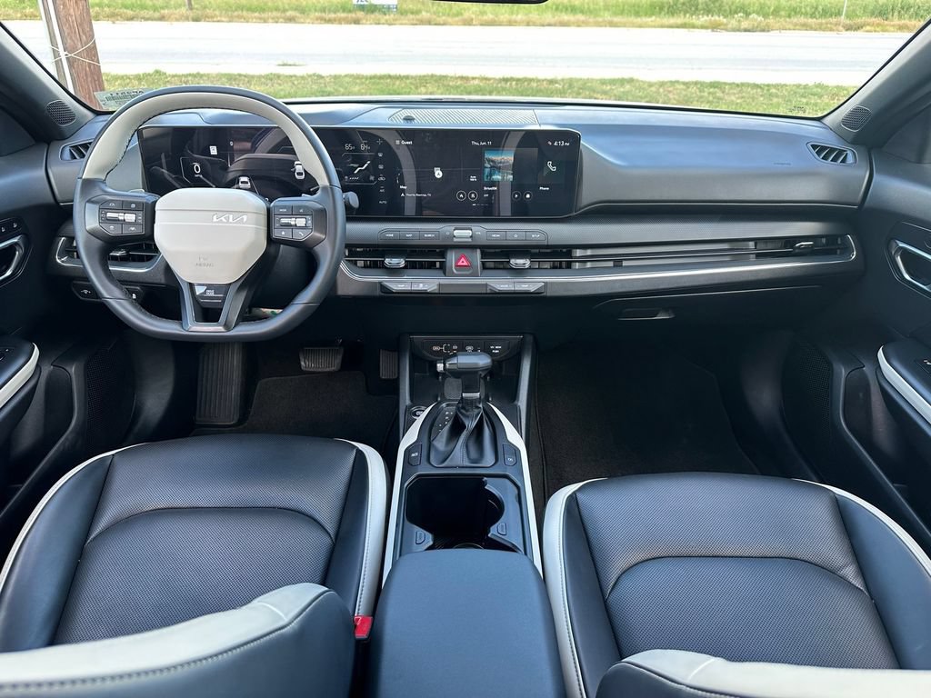 Used 2025 Kia K4 GT-Line w/ GT-Line Premium Package FWD image 32