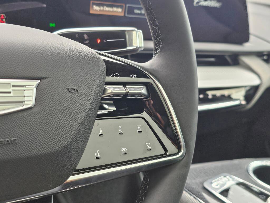 New 2026 Cadillac Optiq Luxury 2 AWD/4WD image 33