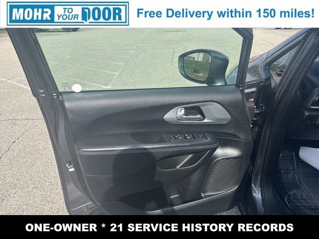 Used 2018 Chrysler Pacifica Touring-L w/ Premium Audio Group image 10