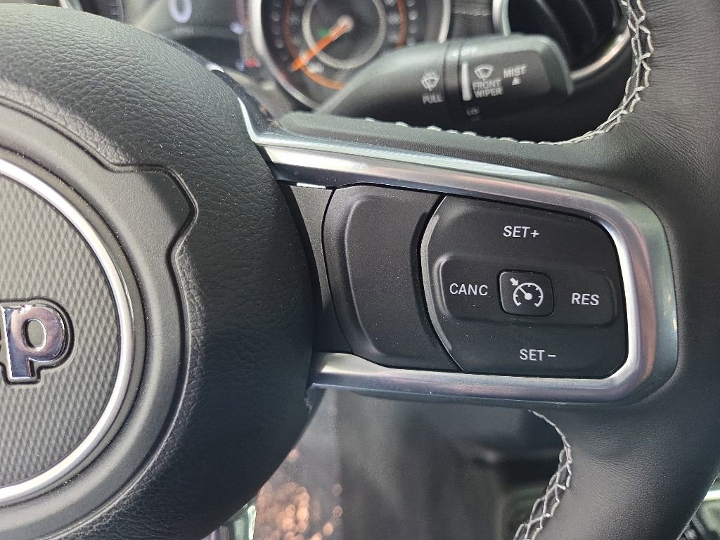 Used 2021 Jeep Gladiator Overland w/ Uconnect 4C Nav & Sound Group AWD/4WD image 15